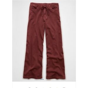 AE Dreamy Drape Stretch Low-Rise Ultra
Wide-Leg Pant